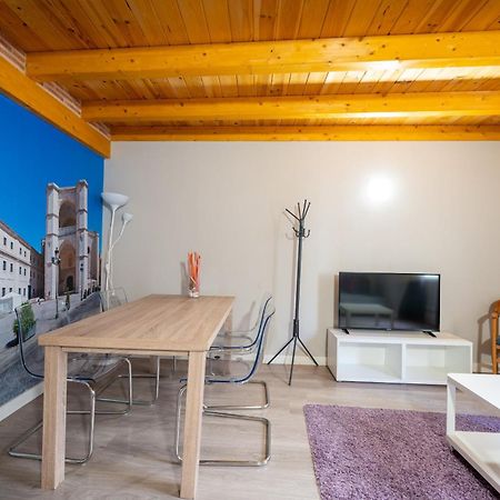 Apartamentos Go - Leopoldo Cano Center Valladolid Eksteriør billede