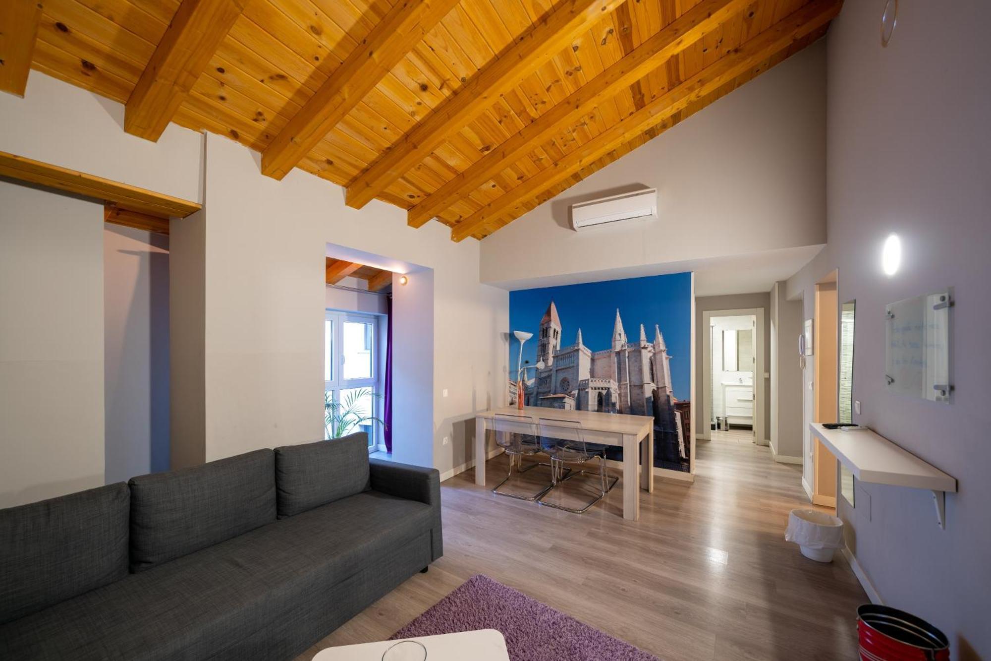 Apartamentos Go - Leopoldo Cano Center Valladolid Eksteriør billede